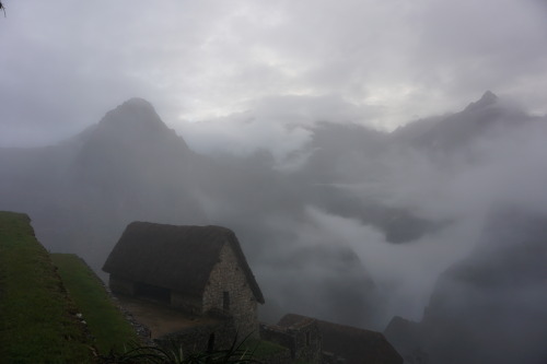 Day 5 of the Salkantay trekViews of clouds covering the mountains around Machu Picchu early in the m