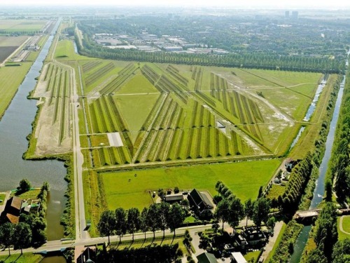 ryanpanos:    How Amsterdam’s Airport Is Fighting Noise Pollution With Land Art | Via Amsterdam’s Schiphol Airport, located just 9 km southwest of the city, is the third busiest airport in Europe and one of the busiest in the world. In an average