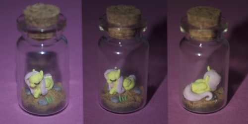 villageimm:  Tiny Fluttershy by ~Blindfaith-boo  OMG IT’S SO TINY AND CUTE HNNNNNG <3