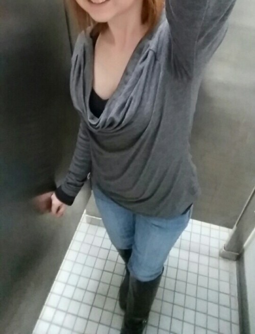countrycouplednd:  Just a little tease from work xoxo