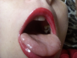 mylaura40:  MY mouth…reblog if you want