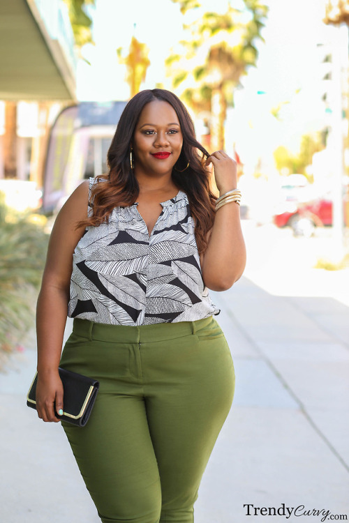 Olive BranchOutfit details on TrendyCurvy.comPhotographer: Steve Suavemente