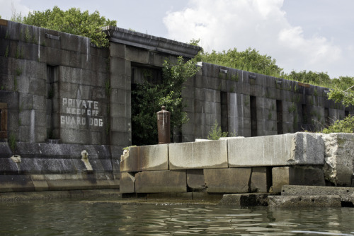 patgavin:Fort Carroll: Abandoned pre-Civil War fort in the middle of the Patapsco River