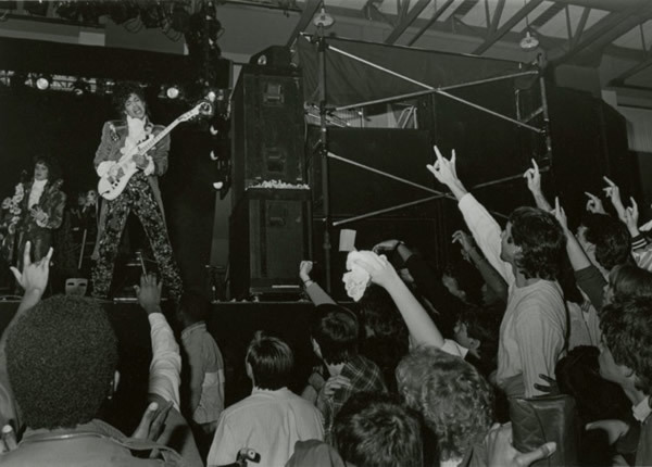 The time Prince gave a free concert at a college for deaf students
