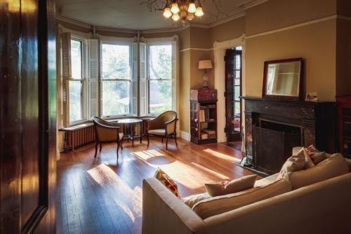 househunting:$479,000/5 BR/4350 sq ftNew Haven, CT