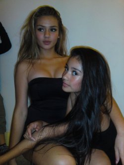 kuqblpost:   more sexy girls 