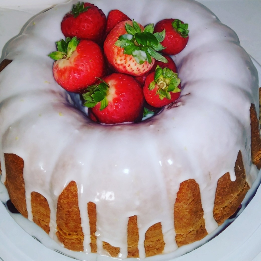 <p>Lemon Cream Cheese Pound Cake w/Lemon Glaze topped w/Fresh Strawberries<br/>
.<br/>
.<br/>
Online Ordering Shipping & Delivery Available<br/>
.<br/>
.<br/>
.<br/>
.<br/>
.<br/>
.<br/>
.<br/>
#poundcakes #eatla #lemonpoundcake #realcakebaker #eatthis #poundcakefreestyle #creamcheese #sweettooth #creamcheesepoundcake #poundcakelady #thanksgivingspread #dessertofinstagram #dessertstory #thechew #labest #Caterer #dessertcatering #onlinebakery  #onlineshopping #customcakes #lafoodjunkie #lafoodie #customcake #thedailybite #goodfood #strawberries #yummygoodness #lemoncake #lemoncakes  (at Manhattan Beach, California)<br/>
<a href="https://www.instagram.com/p/B5BDoFdA7fB/?igshid=t7xlb9m2fn7d" target="_blank">https://www.instagram.com/p/B5BDoFdA7fB/?igshid=t7xlb9m2fn7d</a></p>