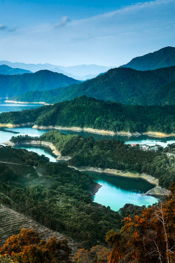 plasmatics-life:  The Mountains of the Island ~ By Jin Jia Zhang 