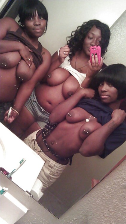beatz-bitchz-and-bullshit:  BITCHES WITH…  “OTHER BITCHES”