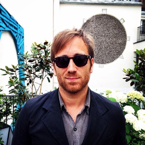 thisisablogabouttheblackkeys: ITV Portrait | Paris 6/15/15 © Guillame Boutindi