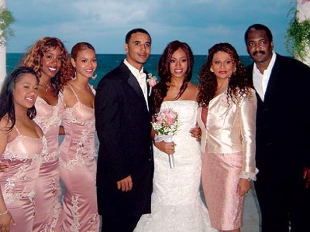 yivialo:  aaliyahsashes:  quickweaves:    i have so many questions  about what? lol