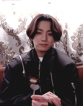 How Is He So Effortlessly Beautiful???