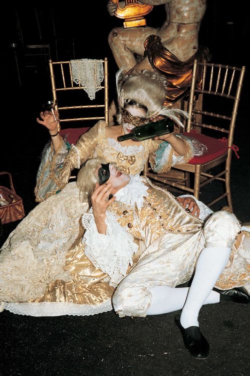 bhzr:Karl Lagerfeld’s Versailles party at Studio 54 in 1979, photograph by Roxanne Lowit