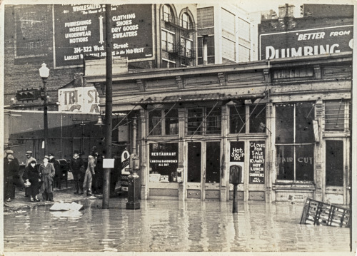 January 26th,1937, the Ohio River’s gauge levels reached 79.9 feet in Cincinnati. 25 feethigher than