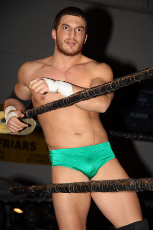 wrestle-bear:  piledriveu:  i prefer my dirty dick/chris dickinson/guido genatto