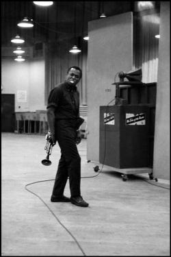artemisvoice:  Miles Davis during a record