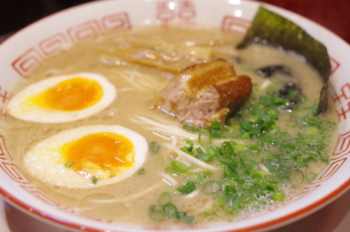 都内でうまい博多ラーメン食べたいンゴオオオオオ