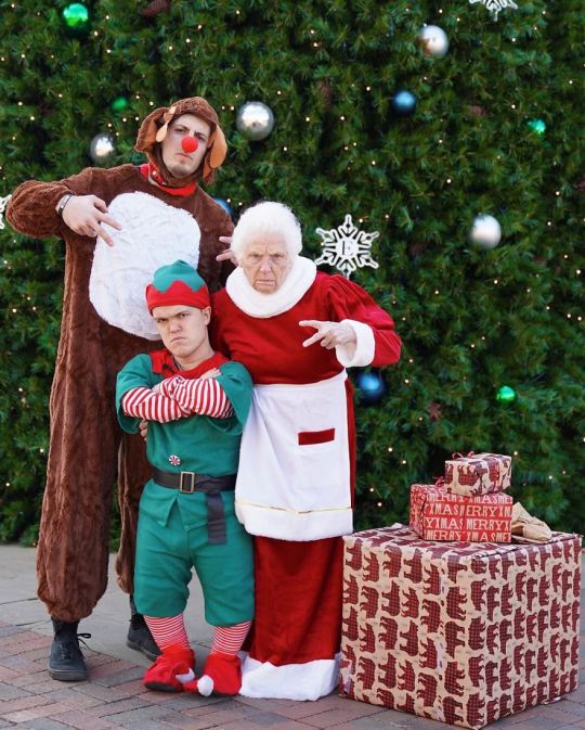 93 year old grandma cosplays with her grandson!!!