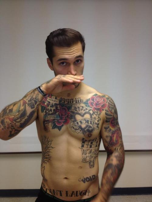 moansandmore:  omg