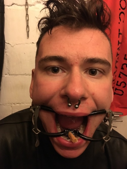 jamesbondagesx:  Repeat repeat offender put in prison uniform, restrained and punished with mock hanging; strapped in straitjacket, mouth clamped open and used as an ashtray All breath play is conducted safely. Do not try alone. 