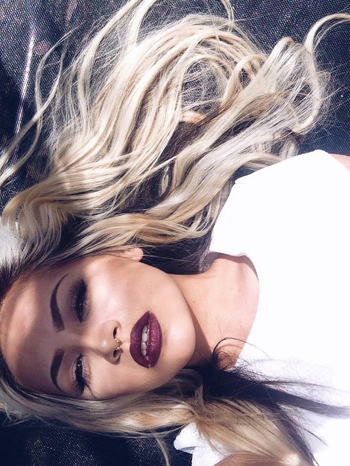 vogucci:  blvckcrystal:  素晴らしい  &lt;33 