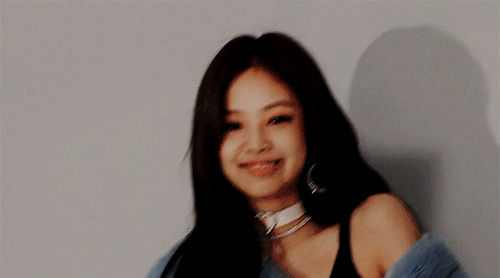 jenniez:fluffy smile jennie 