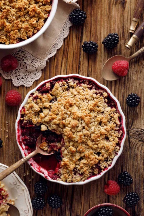 tinykitchenvegan:Keto Blackberry Cobbler