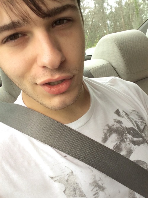 tenpmtofour: windy cab ride to disney world haha