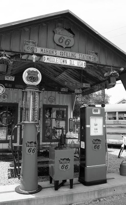 specialcar:Route 66 Old Fashioned Gas Station