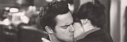 smolzof:Love this kiss x [2 x 19]
