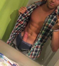 gayguybelgium:  Like this? Then follow me