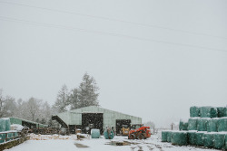 bergswife:  Cold chores.