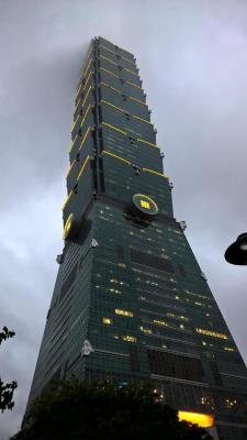 allegedly-a-person:acitywithoutwalls:adoxographist:fleshypileofcells: retroactivebakeries:  kushblazer666:  thebuttkingpost:  the-smiling-pony:   evilbuildingsblog: Taipei 101 is THE MOST EVIL building on the planet Look at this fucking Judge Dredd-level