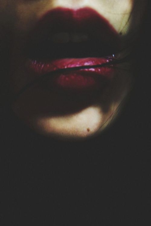 sluttylittlehousewife:  Another beautiful mouth. 