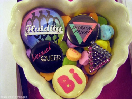 bisexual-community: Bisexual Pride Buttons (credit: Efrain Gonzalez)