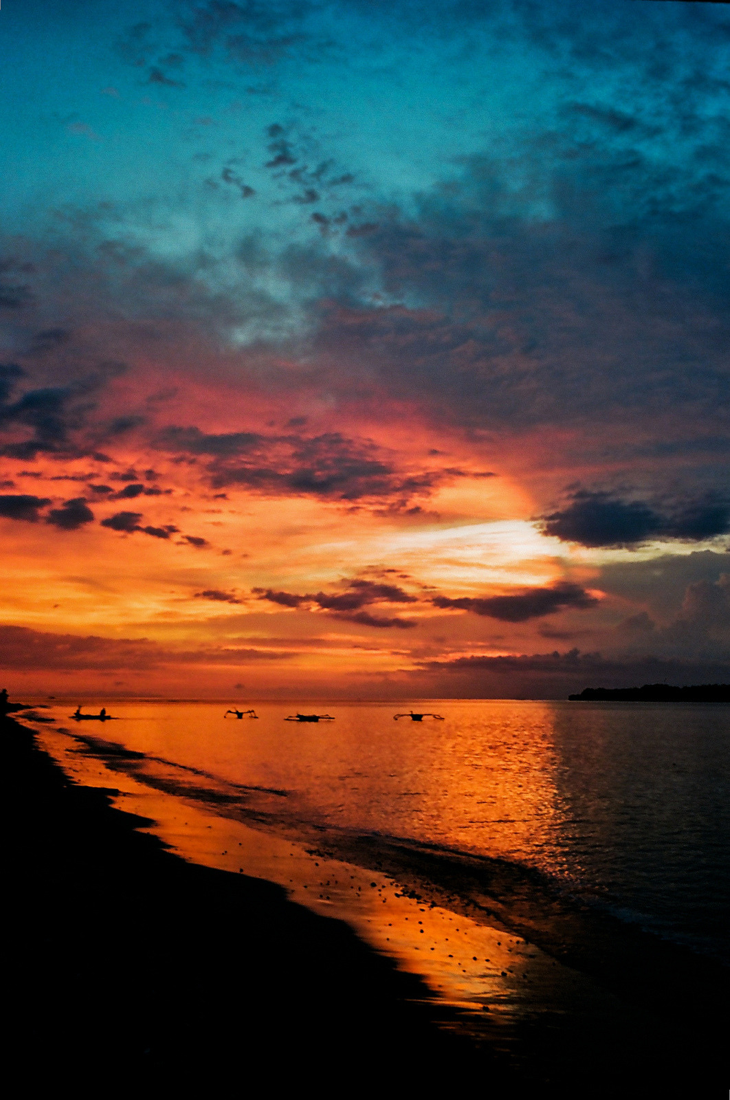estimfalos:  Indonesia Gili Air, Jim Delcid 