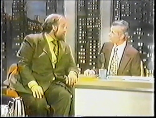 Victor Buono on The Tonight Show Starring Johnny Carson. This is from October 26, 1971.Buono sits on