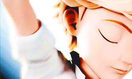 mahaliciously:chatnoirs-baton:SAD FACE ADRIEN VS HAPPY FACE ADRIENTfw you’re sad but you still gotta