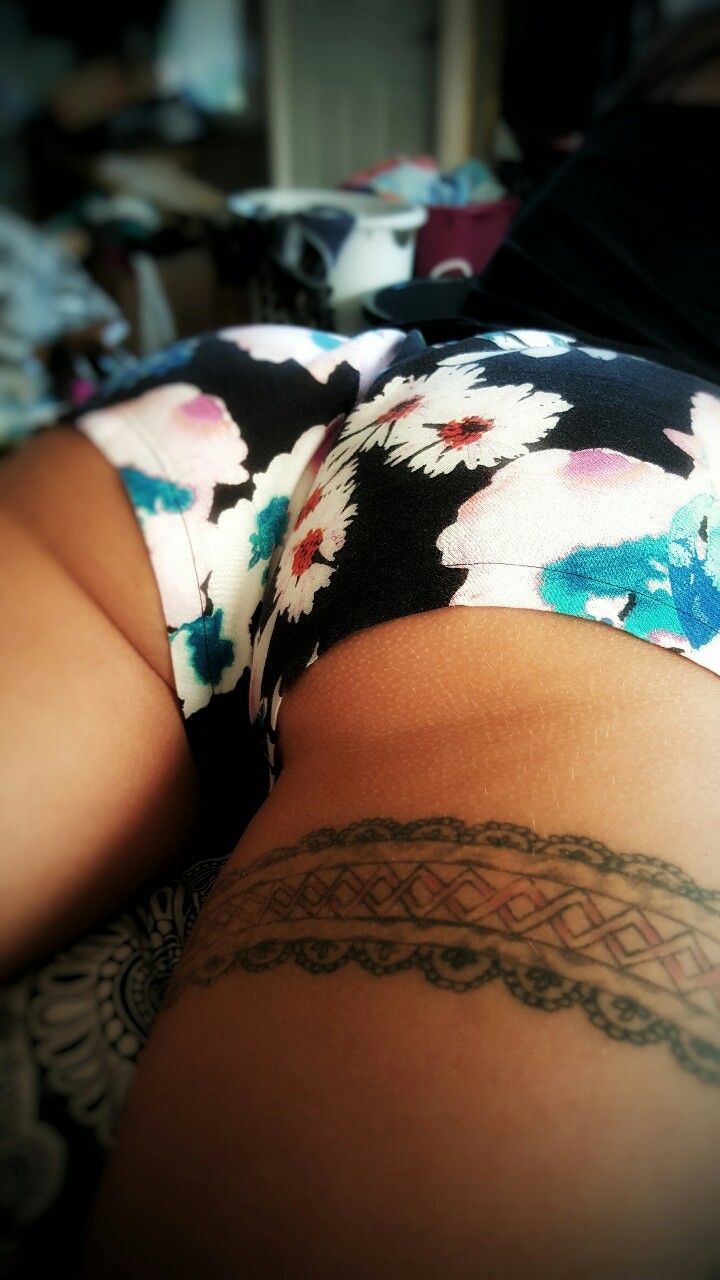 stephanie-mason-my-hotwife:  The booty, it’s mandatory 