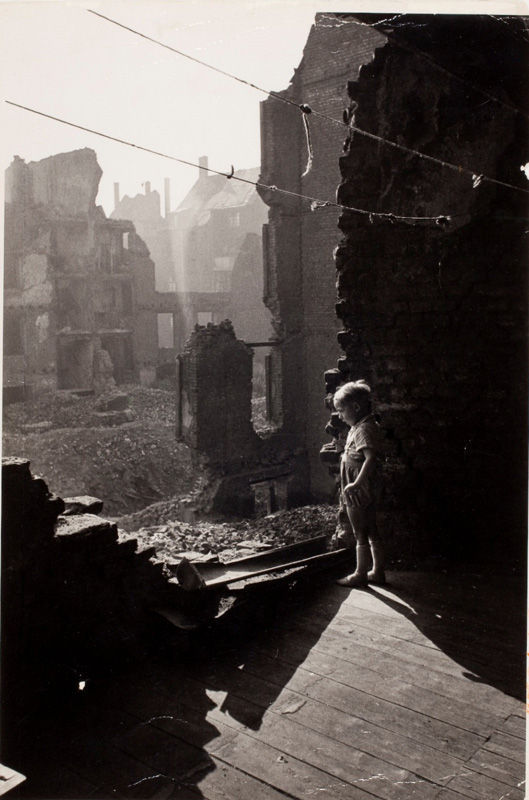 poboh:  Boy in ruins, Germany, 1947,  David “Chim” Seymour. (1911 - 1956)  