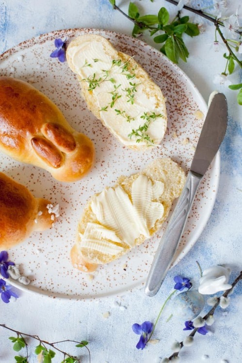 DIY Easter Bunny RollsSoft and buttery bunny shaped buns. They taste best spread with butter and jam