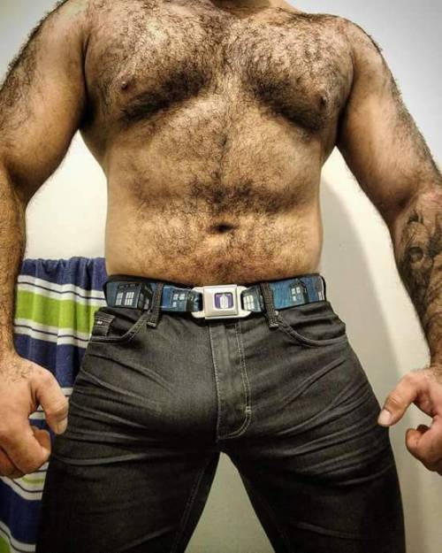 Hairy Shoulders 482