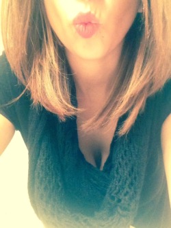 insidehermind30:  Kisses from somewhere in Texas 💋 #selfie  Damn you&rsquo;re fine 😛😛😛😛😛😛😛