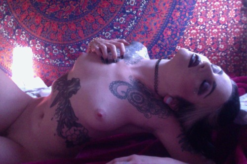 lunalorraine:  Die with me. 