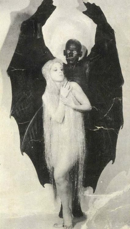 retrogasm:  Look out behind you…