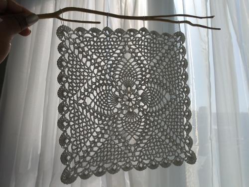 iknituknot: I started this thing forever ago and then set it down and didn’t think about it fo