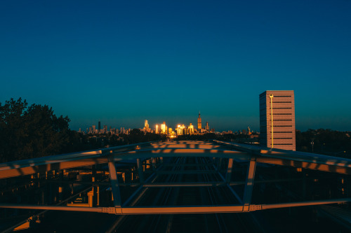 Green Line, Chicago&ndash;Instagram || Facebook