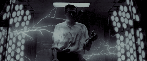 imagine-cinema:  I feel fear for the last time... 