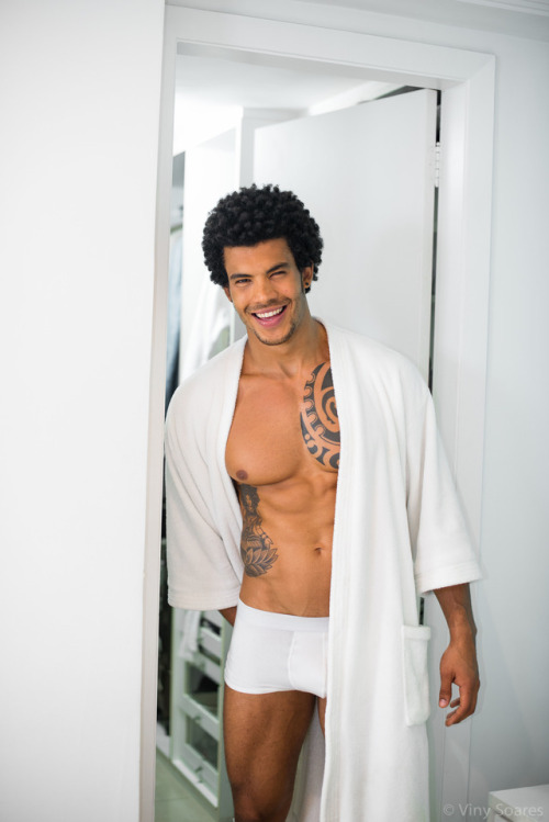 vinysoares: o sorriso mais lindo, Henrique Silva