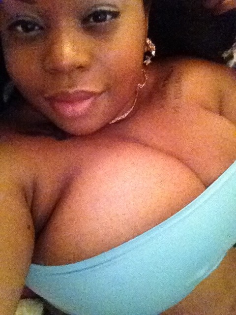 cccxvi:  Can keep your eyes off my fatty daddy……